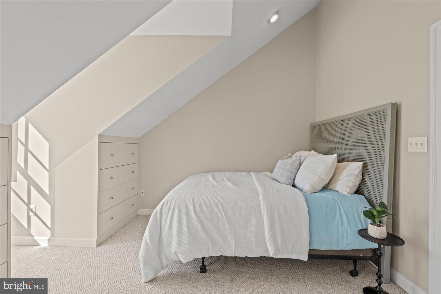 403 PRINCESS ST, ALEXANDRIA, Virginia 22314, 3 Bedrooms Bedrooms, ,3 BathroomsBathrooms,Residential,For sale,403 PRINCESS ST,VAAX2051900 MLS # VAAX2051900 403 PRINCESS ST, ALEXANDRIA, Virginia 22314, 3 Bedrooms Bedrooms, ,3 BathroomsBathrooms,Residential,For sale,403 PRINCESS ST,VAAX2051900 MLS # VAAX2051900