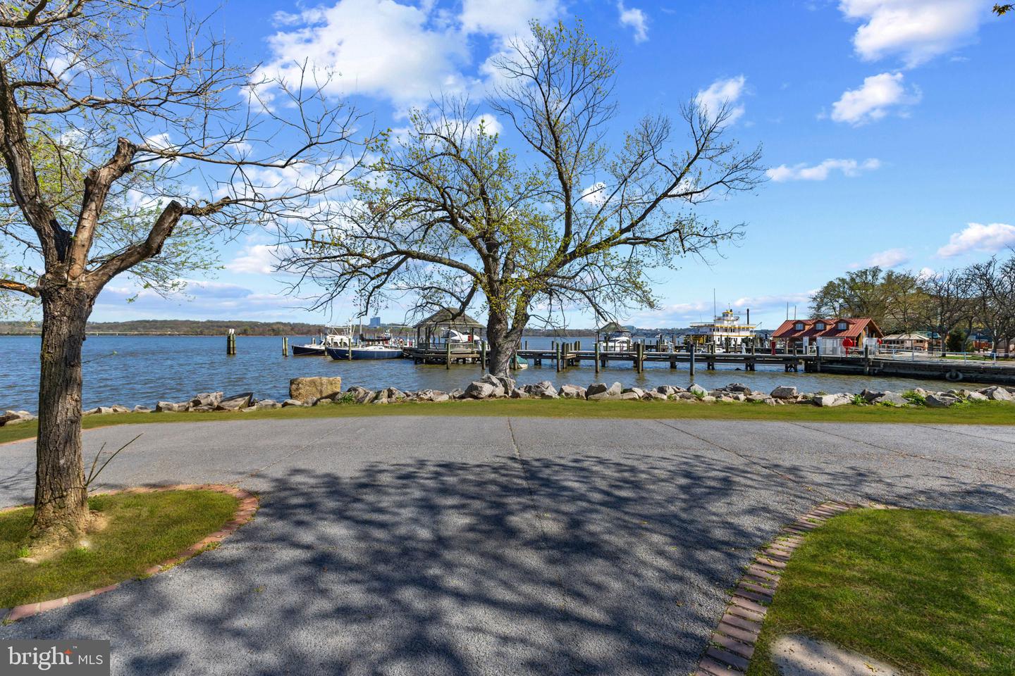 403 PRINCESS ST, ALEXANDRIA, Virginia 22314, 3 Bedrooms Bedrooms, ,3 BathroomsBathrooms,Residential,For sale,403 PRINCESS ST,VAAX2051900 MLS # VAAX2051900 403 PRINCESS ST, ALEXANDRIA, Virginia 22314, 3 Bedrooms Bedrooms, ,3 BathroomsBathrooms,Residential,For sale,403 PRINCESS ST,VAAX2051900 MLS # VAAX2051900