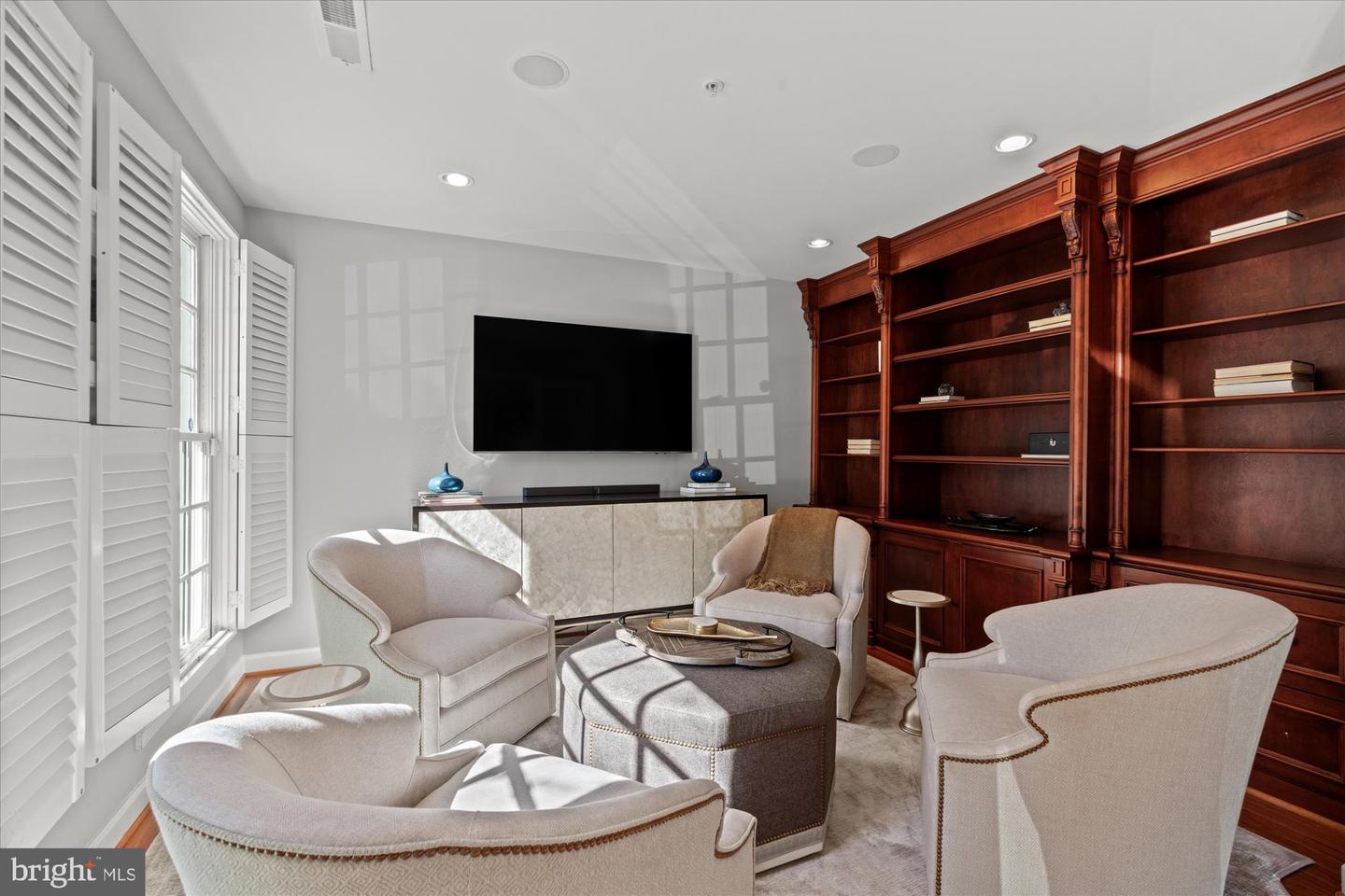 403 PRINCESS ST, ALEXANDRIA, Virginia 22314, 3 Bedrooms Bedrooms, ,3 BathroomsBathrooms,Residential,For sale,403 PRINCESS ST,VAAX2051900 MLS # VAAX2051900 403 PRINCESS ST, ALEXANDRIA, Virginia 22314, 3 Bedrooms Bedrooms, ,3 BathroomsBathrooms,Residential,For sale,403 PRINCESS ST,VAAX2051900 MLS # VAAX2051900