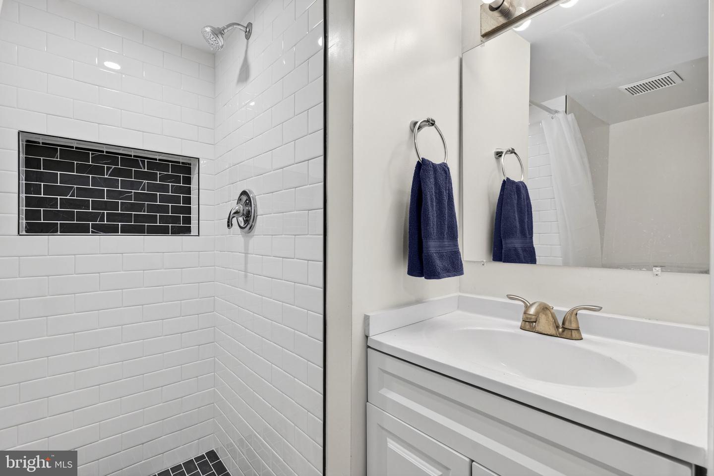 14467 FOUR CHIMNEY DR, CENTREVILLE, Virginia 20120, 2 Bedrooms Bedrooms, ,3 BathroomsBathrooms,Residential,For sale,14467 FOUR CHIMNEY DR,VAFX2279634 MLS # VAFX2279634 14467 FOUR CHIMNEY DR, CENTREVILLE, Virginia 20120, 2 Bedrooms Bedrooms, ,3 BathroomsBathrooms,Residential,For sale,14467 FOUR CHIMNEY DR,VAFX2279634 MLS # VAFX2279634