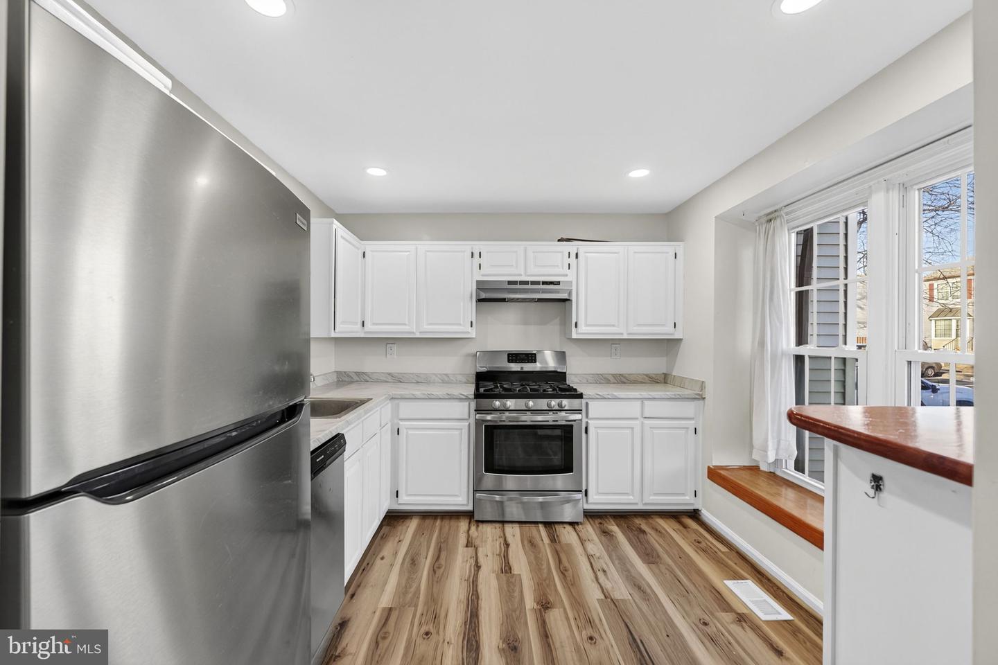 14467 FOUR CHIMNEY DR, CENTREVILLE, Virginia 20120, 2 Bedrooms Bedrooms, ,3 BathroomsBathrooms,Residential,For sale,14467 FOUR CHIMNEY DR,VAFX2279634 MLS # VAFX2279634 14467 FOUR CHIMNEY DR, CENTREVILLE, Virginia 20120, 2 Bedrooms Bedrooms, ,3 BathroomsBathrooms,Residential,For sale,14467 FOUR CHIMNEY DR,VAFX2279634 MLS # VAFX2279634