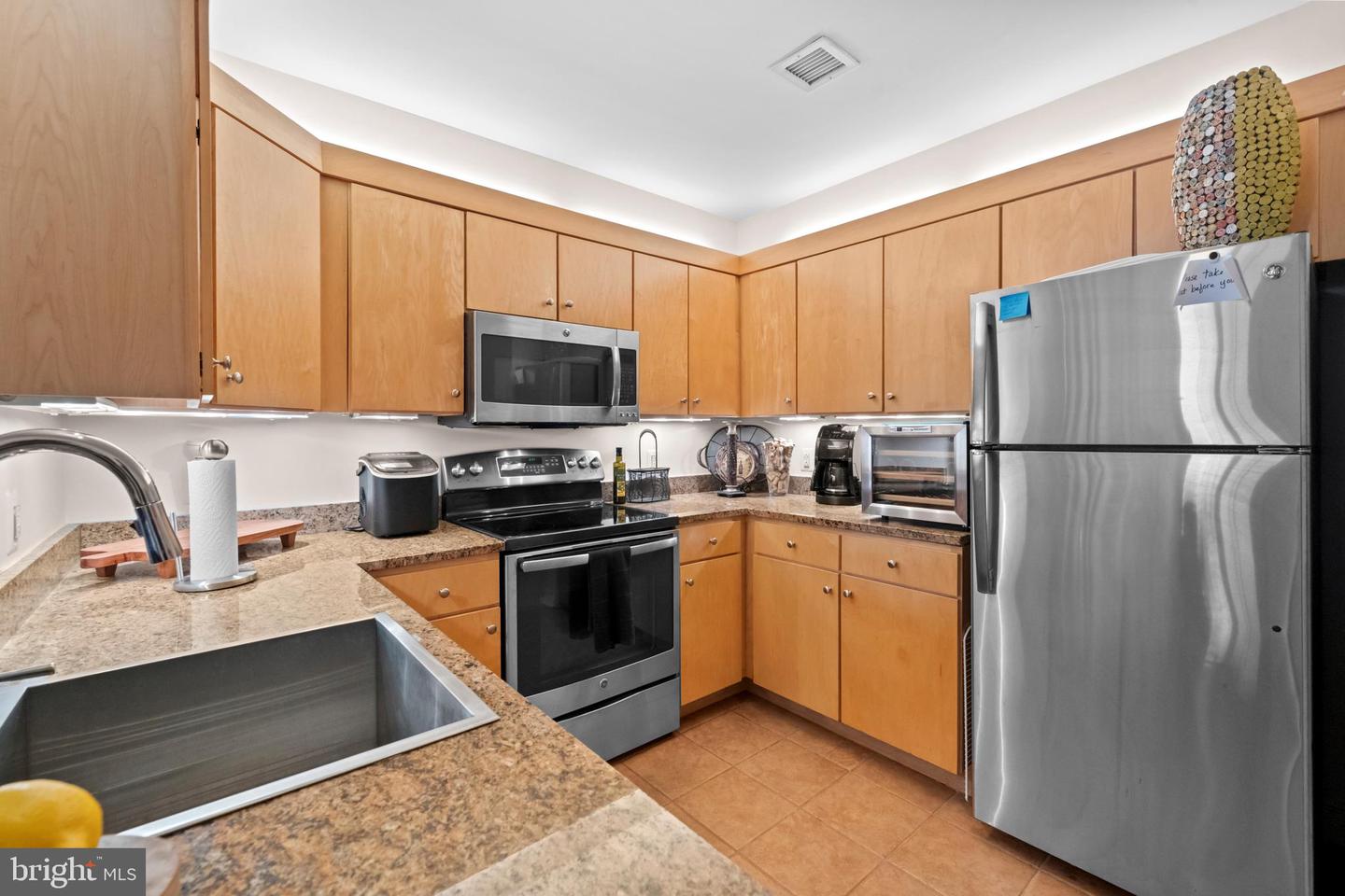 631 D ST NW #128, WASHINGTON, District Of Columbia 20004, 2 Bedrooms Bedrooms, ,2 BathroomsBathrooms,Residential,For sale,631 D ST NW #128,DCDC2232290 MLS # DCDC2232290