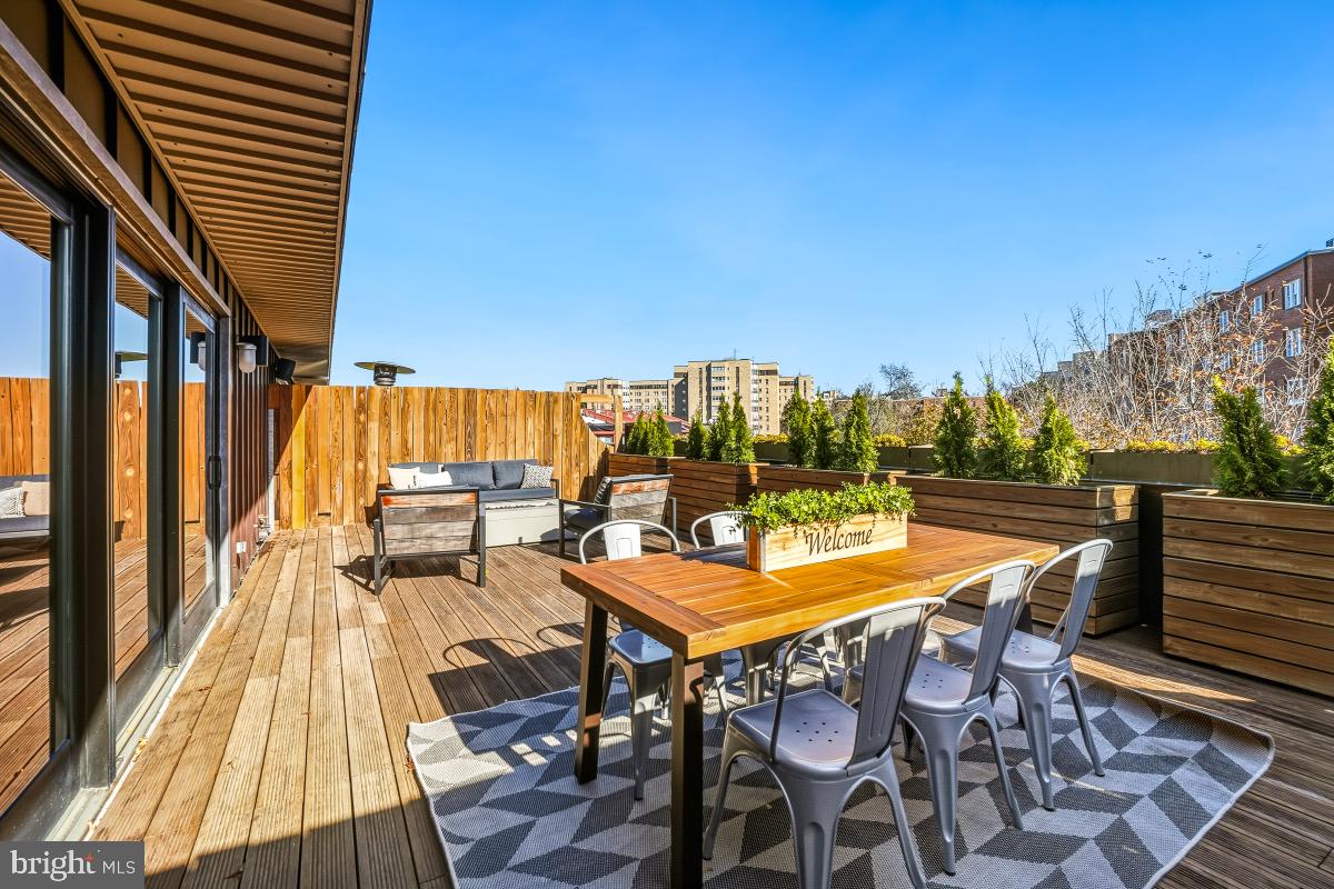 1700 KALORAMA RD NW #407, WASHINGTON, District Of Columbia 20009, 2 Bedrooms Bedrooms, ,2 BathroomsBathrooms,Residential,For sale,1700 KALORAMA RD NW #407,DCDC2232292 MLS # DCDC2232292