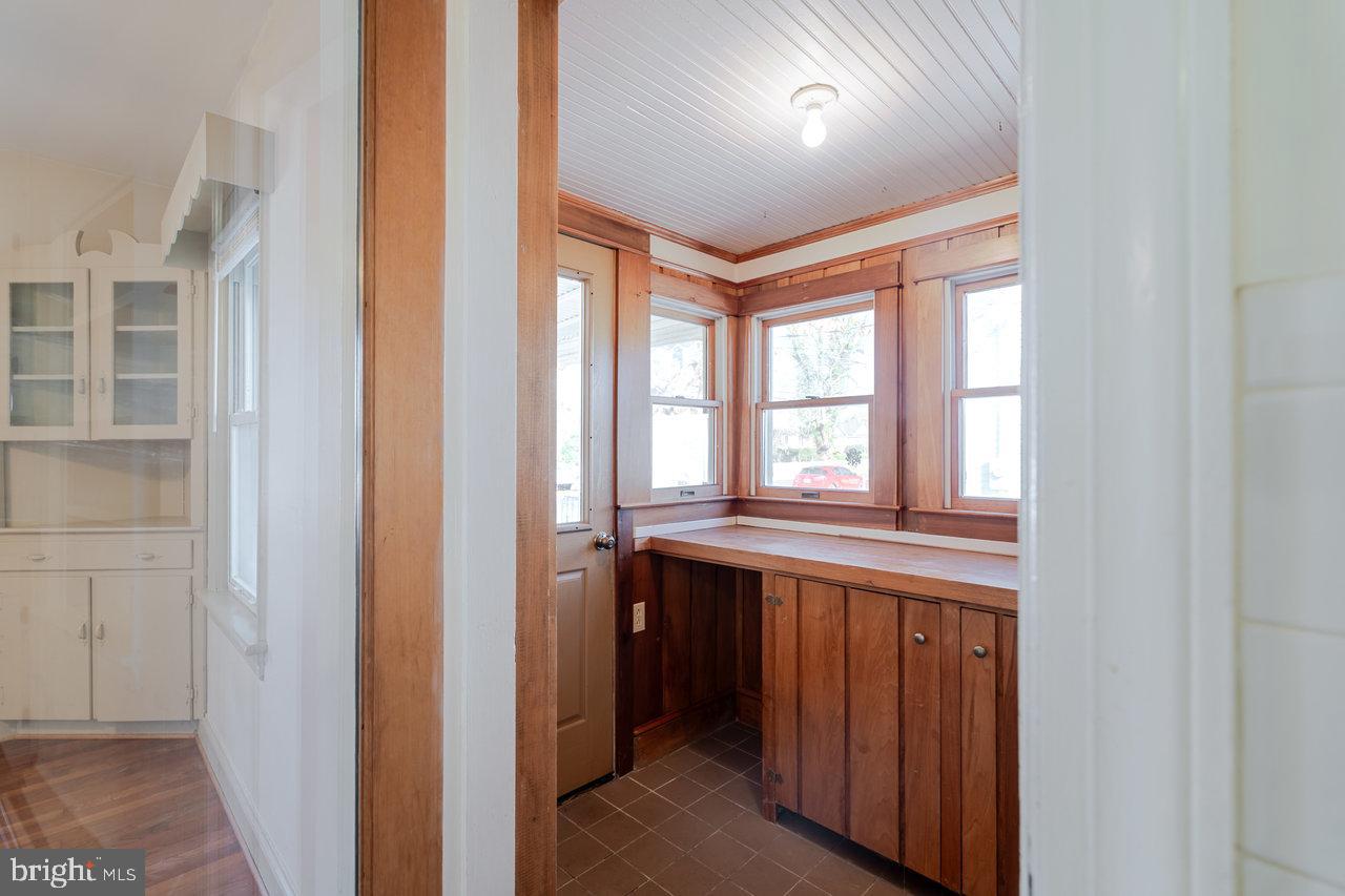 410 E EAST ROCKINGHAM ST, ELKTON, Virginia 22827, 4 Bedrooms Bedrooms, ,2 BathroomsBathrooms,Residential,For sale,410 E EAST ROCKINGHAM ST,VARO2002744 MLS # VARO2002744