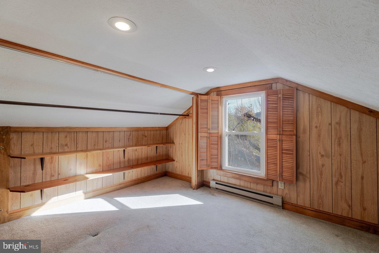 410 E EAST ROCKINGHAM ST, ELKTON, Virginia 22827, 4 Bedrooms Bedrooms, ,2 BathroomsBathrooms,Residential,For sale,410 E EAST ROCKINGHAM ST,VARO2002744 MLS # VARO2002744