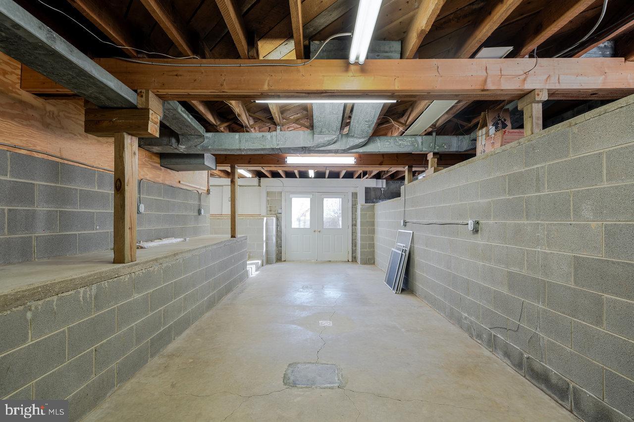 410 E EAST ROCKINGHAM ST, ELKTON, Virginia 22827, 4 Bedrooms Bedrooms, ,2 BathroomsBathrooms,Residential,For sale,410 E EAST ROCKINGHAM ST,VARO2002744 MLS # VARO2002744