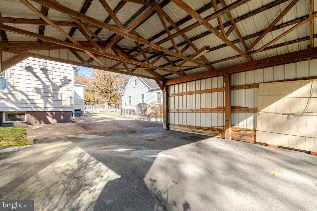 410 E EAST ROCKINGHAM ST, ELKTON, Virginia 22827, 4 Bedrooms Bedrooms, ,2 BathroomsBathrooms,Residential,For sale,410 E EAST ROCKINGHAM ST,VARO2002744 MLS # VARO2002744