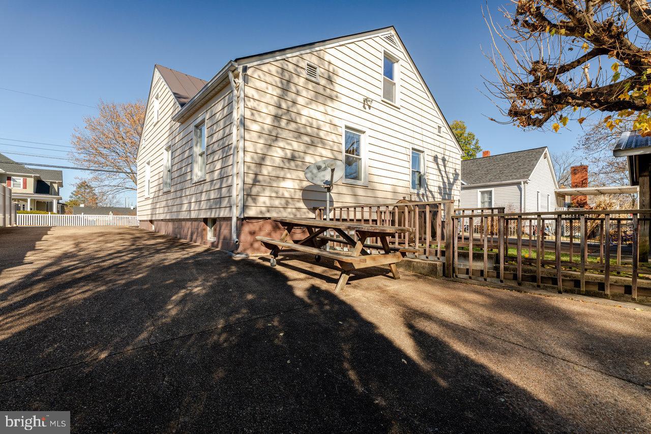 410 E EAST ROCKINGHAM ST, ELKTON, Virginia 22827, 4 Bedrooms Bedrooms, ,2 BathroomsBathrooms,Residential,For sale,410 E EAST ROCKINGHAM ST,VARO2002744 MLS # VARO2002744