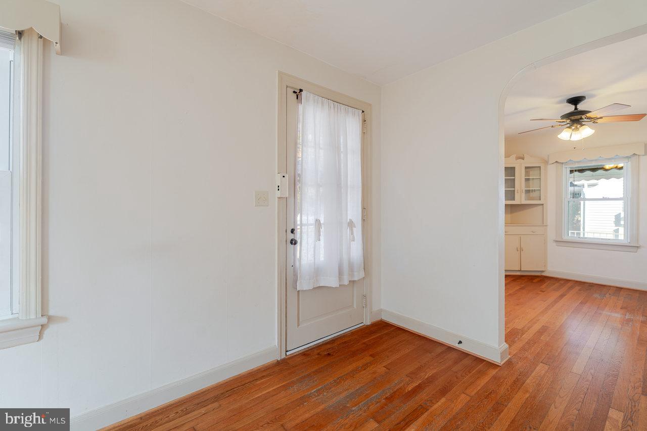 410 E EAST ROCKINGHAM ST, ELKTON, Virginia 22827, 4 Bedrooms Bedrooms, ,2 BathroomsBathrooms,Residential,For sale,410 E EAST ROCKINGHAM ST,VARO2002744 MLS # VARO2002744