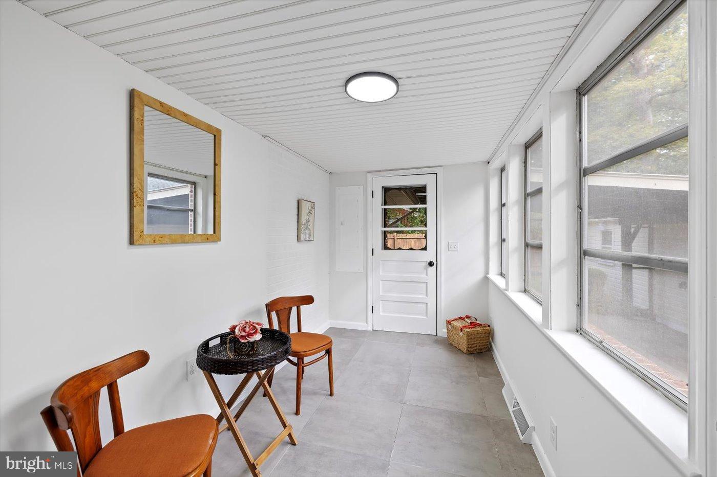 60 PENDLETON RD, FREDERICKSBURG, Virginia 22405, 3 Bedrooms Bedrooms, 5 Rooms Rooms,2 BathroomsBathrooms,Residential,For sale,60 PENDLETON RD,VAST2044326 MLS # VAST2044326