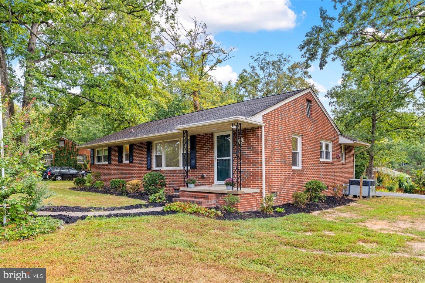 60 PENDLETON RD, FREDERICKSBURG, Virginia 22405, 3 Bedrooms Bedrooms, 5 Rooms Rooms,2 BathroomsBathrooms,Residential,For sale,60 PENDLETON RD,VAST2044326 MLS # VAST2044326