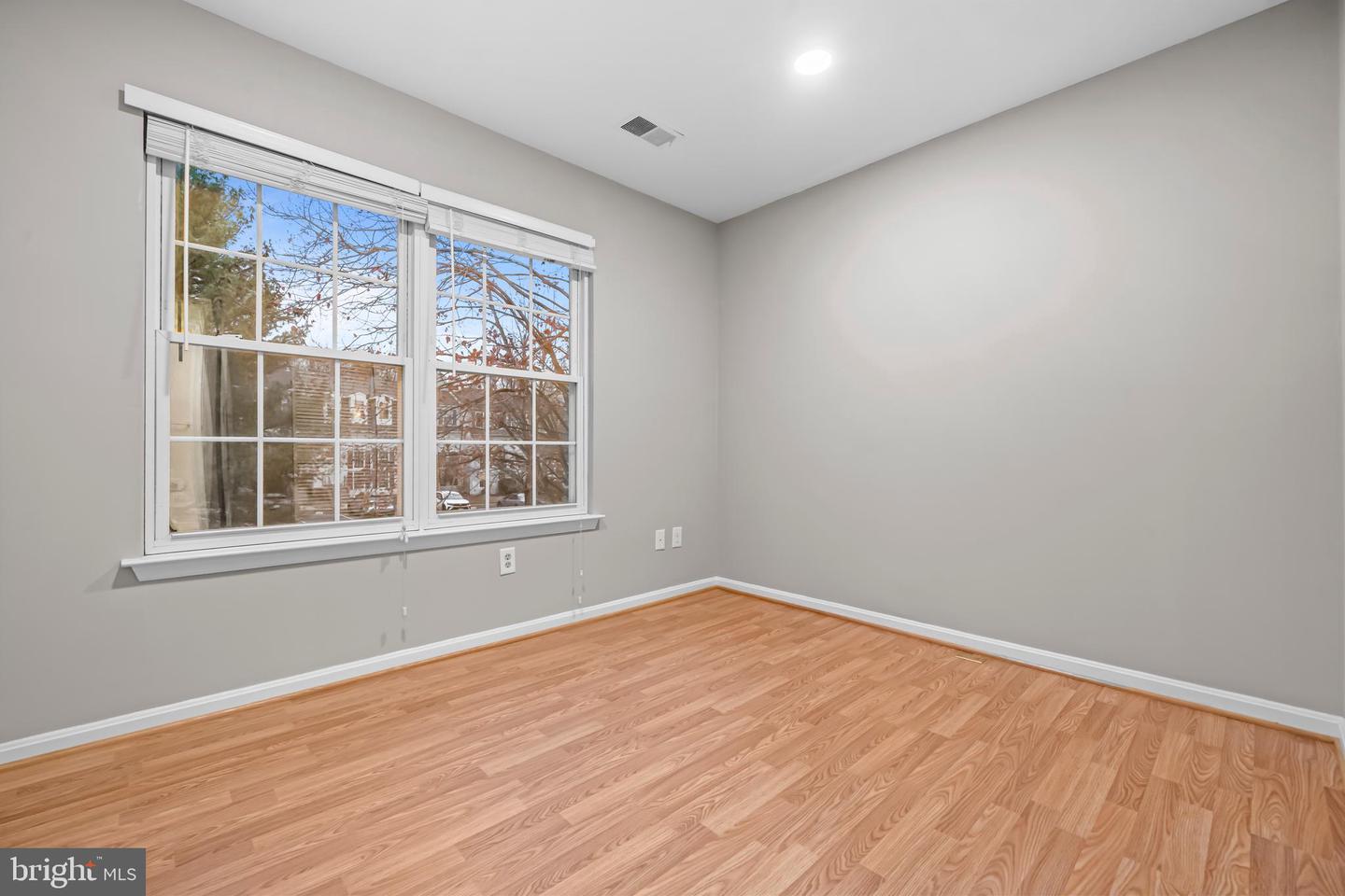 3321 BUCKEYE LN, FAIRFAX, Virginia 22033, 3 Bedrooms Bedrooms, ,3 BathroomsBathrooms,Residential,For sale,3321 BUCKEYE LN,VAFX2279668 MLS # VAFX2279668 3321 BUCKEYE LN, FAIRFAX, Virginia 22033, 3 Bedrooms Bedrooms, ,3 BathroomsBathrooms,Residential,For sale,3321 BUCKEYE LN,VAFX2279668 MLS # VAFX2279668