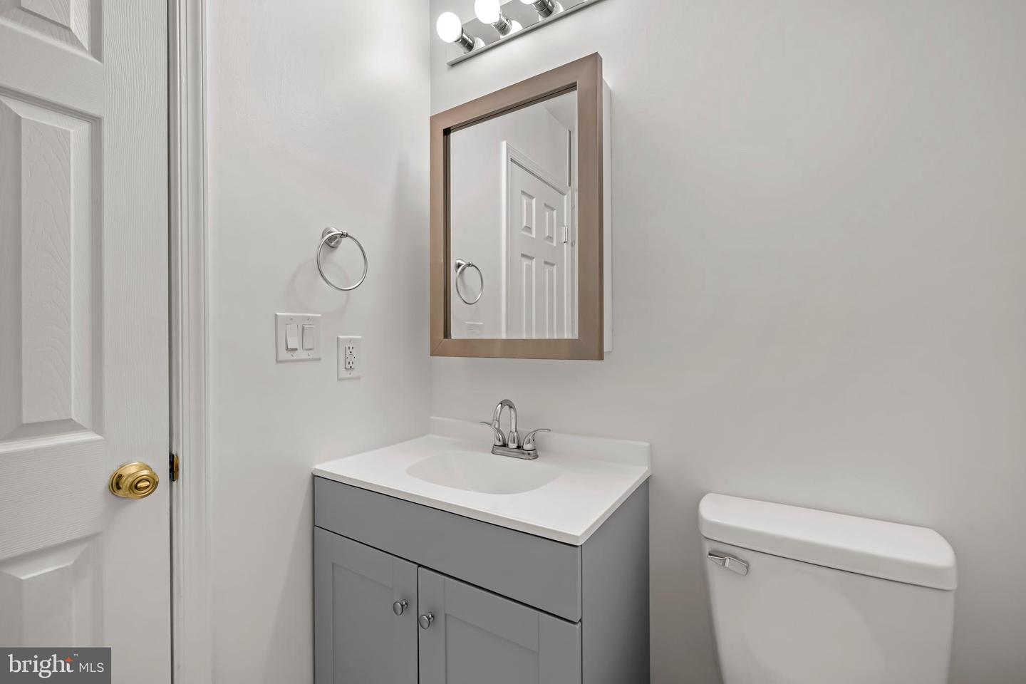 3321 BUCKEYE LN, FAIRFAX, Virginia 22033, 3 Bedrooms Bedrooms, ,3 BathroomsBathrooms,Residential,For sale,3321 BUCKEYE LN,VAFX2279668 MLS # VAFX2279668 3321 BUCKEYE LN, FAIRFAX, Virginia 22033, 3 Bedrooms Bedrooms, ,3 BathroomsBathrooms,Residential,For sale,3321 BUCKEYE LN,VAFX2279668 MLS # VAFX2279668