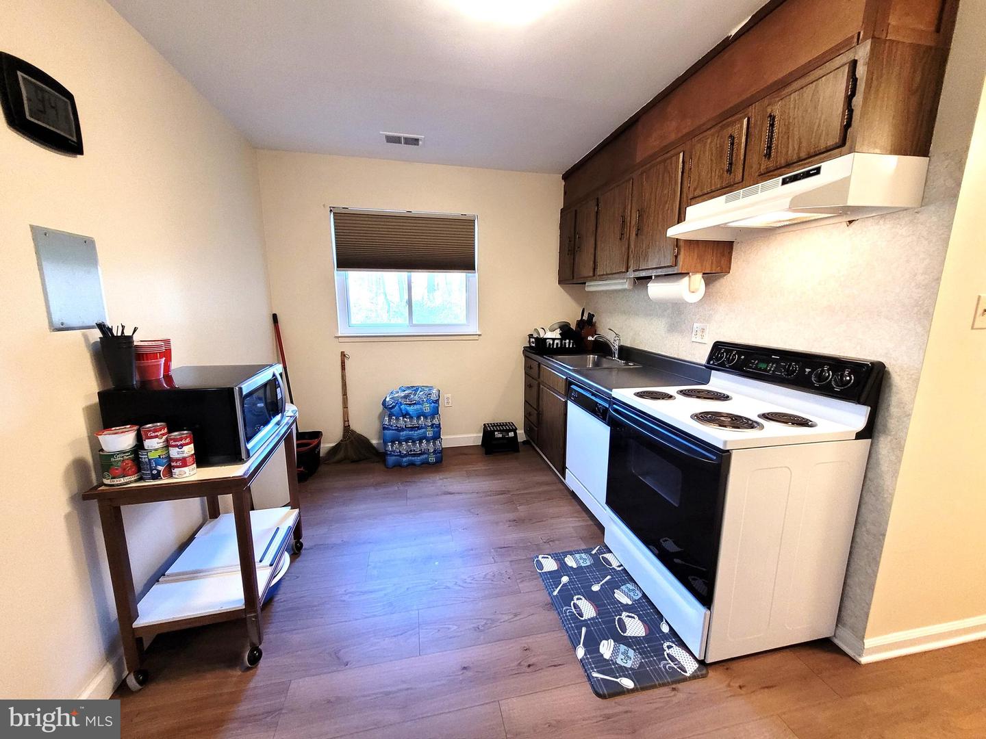 9800 KINGSBRIDGE DR #2, FAIRFAX, Virginia 22031, 3 Bedrooms Bedrooms, ,2 BathroomsBathrooms,Residential,For sale,9800 KINGSBRIDGE DR #2,VAFX2279674 MLS # VAFX2279674 9800 KINGSBRIDGE DR #2, FAIRFAX, Virginia 22031, 3 Bedrooms Bedrooms, ,2 BathroomsBathrooms,Residential,For sale,9800 KINGSBRIDGE DR #2,VAFX2279674 MLS # VAFX2279674