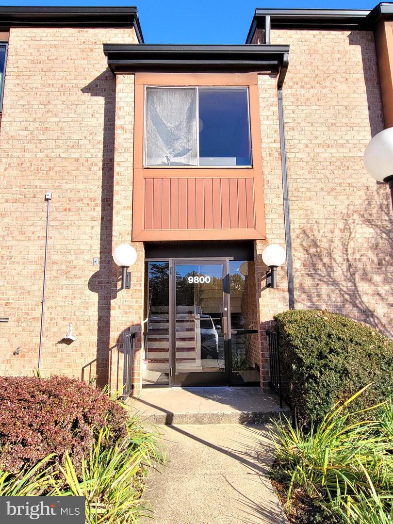 9800 KINGSBRIDGE DR #2, FAIRFAX, Virginia 22031, 3 Bedrooms Bedrooms, ,2 BathroomsBathrooms,Residential,For sale,9800 KINGSBRIDGE DR #2,VAFX2279674 MLS # VAFX2279674 9800 KINGSBRIDGE DR #2, FAIRFAX, Virginia 22031, 3 Bedrooms Bedrooms, ,2 BathroomsBathrooms,Residential,For sale,9800 KINGSBRIDGE DR #2,VAFX2279674 MLS # VAFX2279674