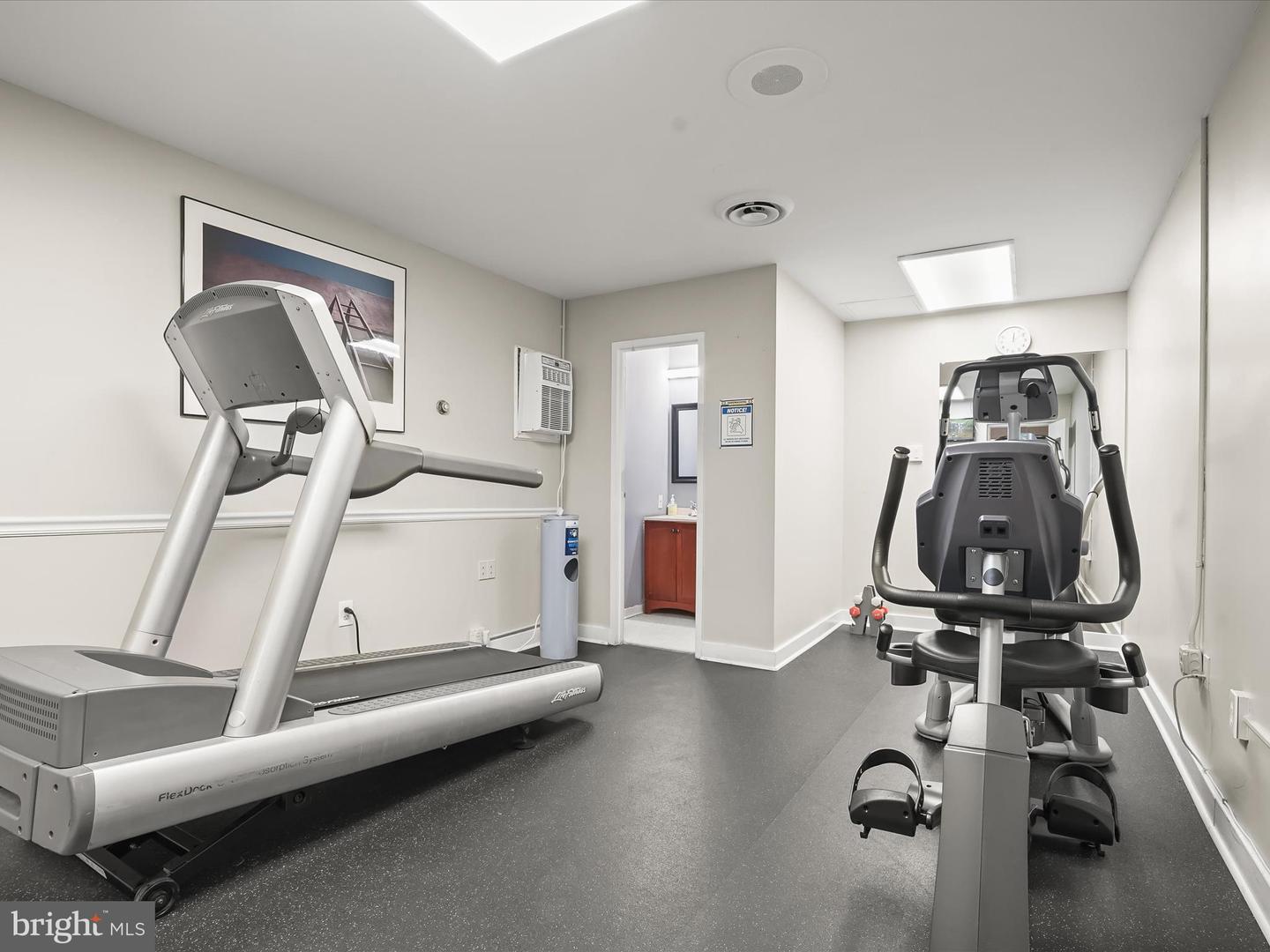 5300 HOLMES RUN PKWY #402, ALEXANDRIA, Virginia 22304, 2 Bedrooms Bedrooms, ,2 BathroomsBathrooms,Residential,For sale,5300 HOLMES RUN PKWY #402,VAAX2051910 MLS # VAAX2051910 5300 HOLMES RUN PKWY #402, ALEXANDRIA, Virginia 22304, 2 Bedrooms Bedrooms, ,2 BathroomsBathrooms,Residential,For sale,5300 HOLMES RUN PKWY #402,VAAX2051910 MLS # VAAX2051910