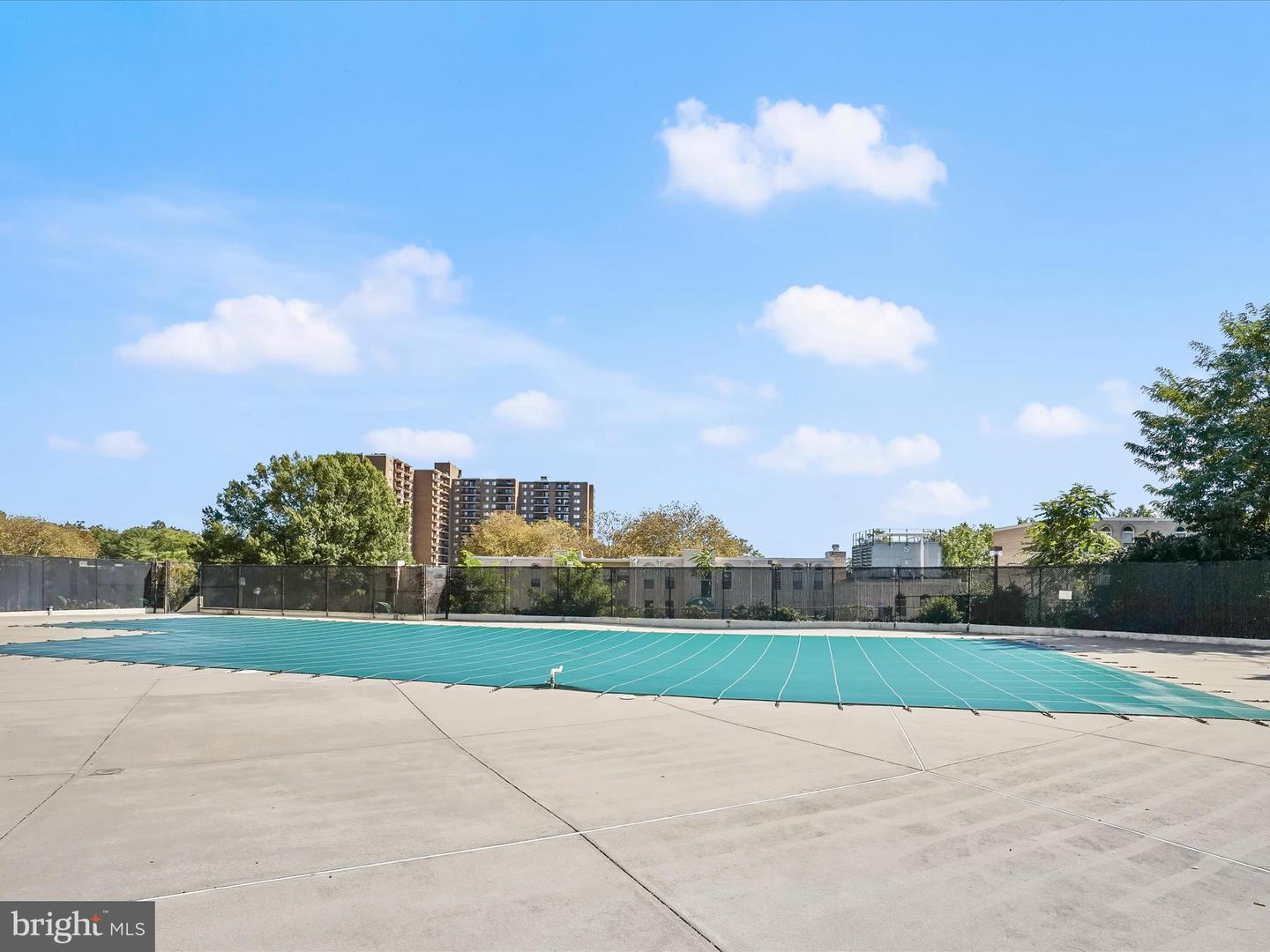 5300 HOLMES RUN PKWY #402, ALEXANDRIA, Virginia 22304, 2 Bedrooms Bedrooms, ,2 BathroomsBathrooms,Residential,For sale,5300 HOLMES RUN PKWY #402,VAAX2051910 MLS # VAAX2051910 5300 HOLMES RUN PKWY #402, ALEXANDRIA, Virginia 22304, 2 Bedrooms Bedrooms, ,2 BathroomsBathrooms,Residential,For sale,5300 HOLMES RUN PKWY #402,VAAX2051910 MLS # VAAX2051910