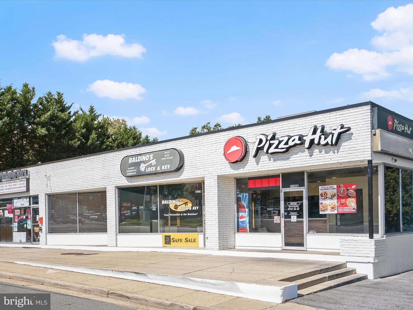 5300 HOLMES RUN PKWY #402, ALEXANDRIA, Virginia 22304, 2 Bedrooms Bedrooms, ,2 BathroomsBathrooms,Residential,For sale,5300 HOLMES RUN PKWY #402,VAAX2051910 MLS # VAAX2051910 5300 HOLMES RUN PKWY #402, ALEXANDRIA, Virginia 22304, 2 Bedrooms Bedrooms, ,2 BathroomsBathrooms,Residential,For sale,5300 HOLMES RUN PKWY #402,VAAX2051910 MLS # VAAX2051910