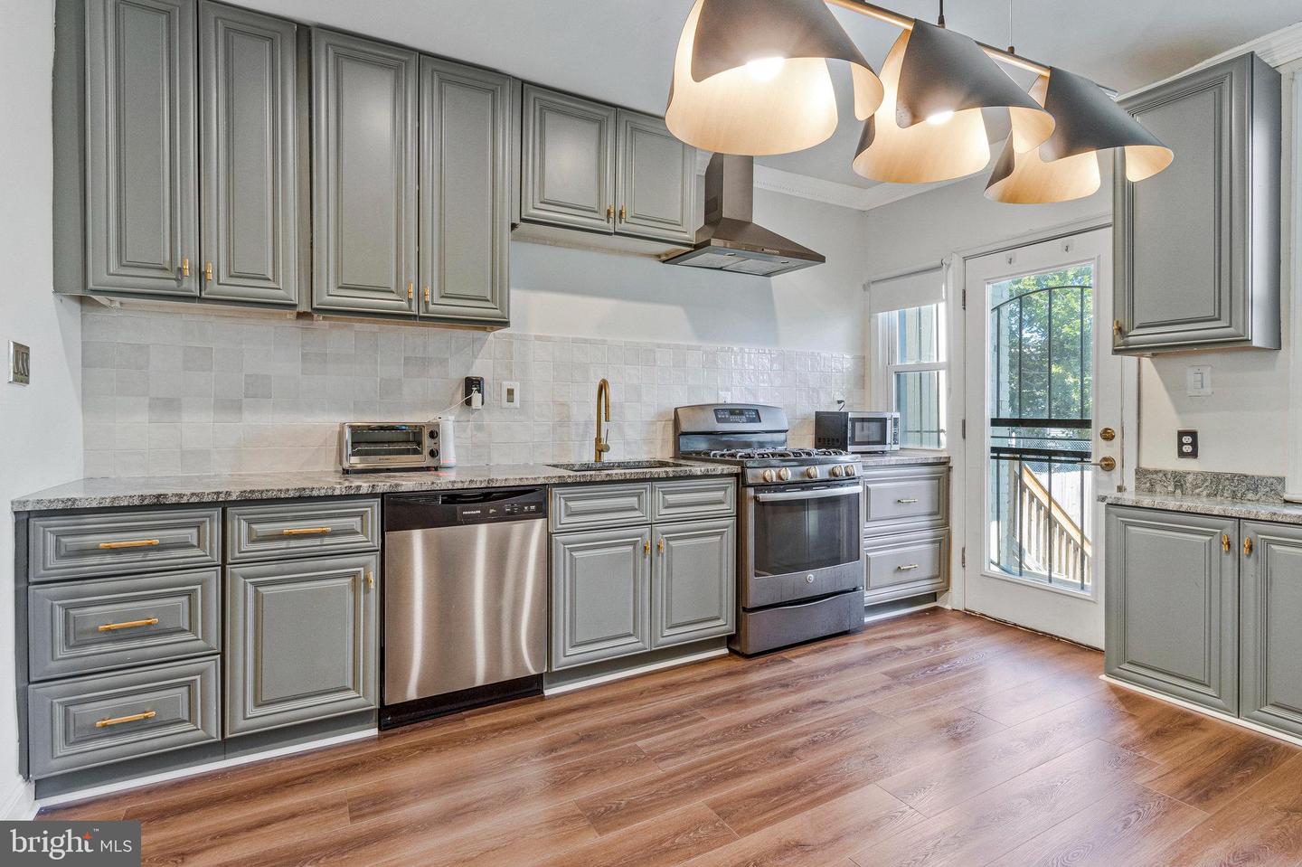 1423 HOLBROOK ST NE, WASHINGTON, District Of Columbia 20002, 3 Bedrooms Bedrooms, ,2 BathroomsBathrooms,Residential,For sale,1423 HOLBROOK ST NE,DCDC2232350 MLS # DCDC2232350