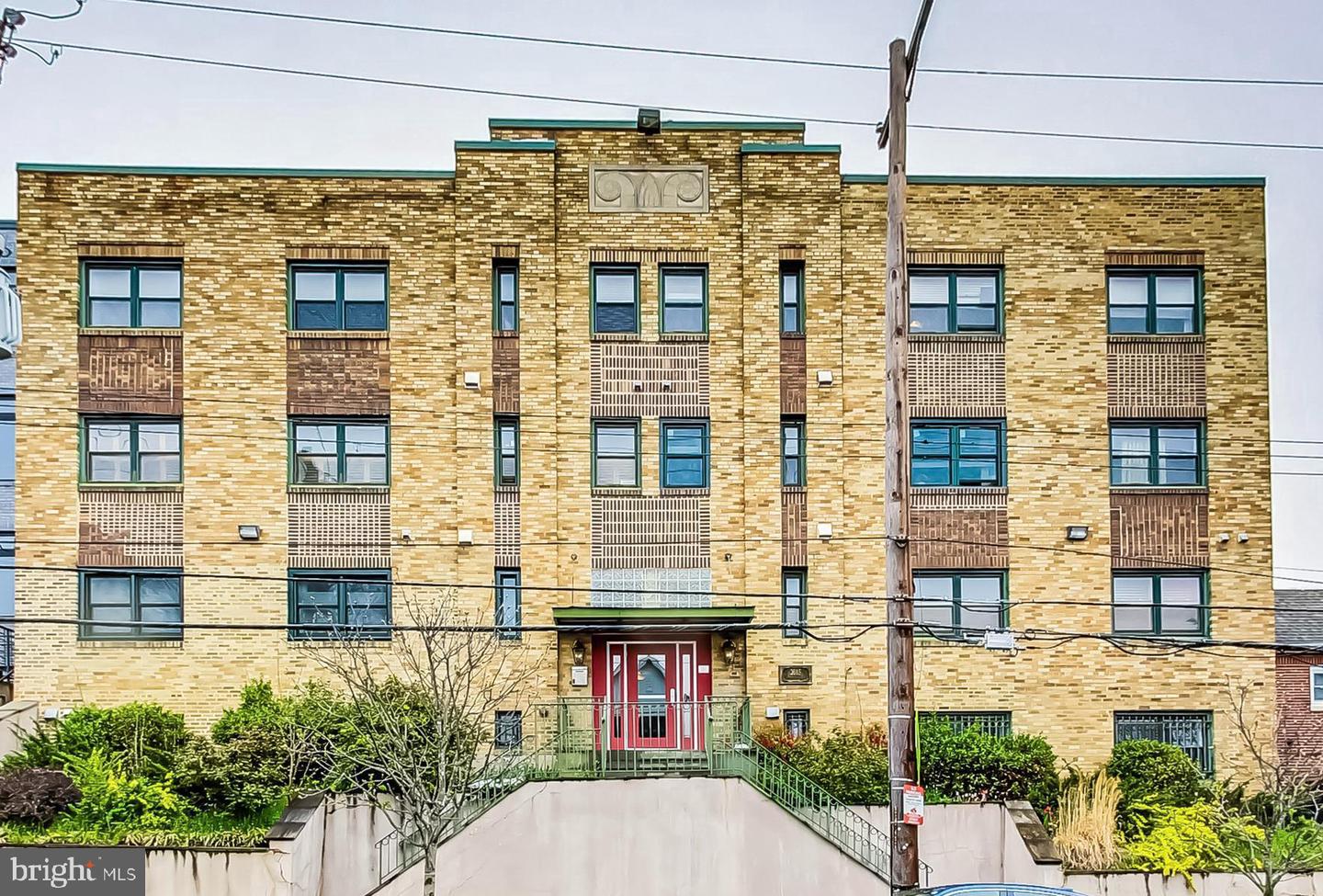 2615 4TH ST NE #B3, WASHINGTON, District Of Columbia 20002, 1 Bedroom Bedrooms, ,1 BathroomBathrooms,Residential,For sale,2615 4TH ST NE #B3,DCDC2232356 MLS # DCDC2232356