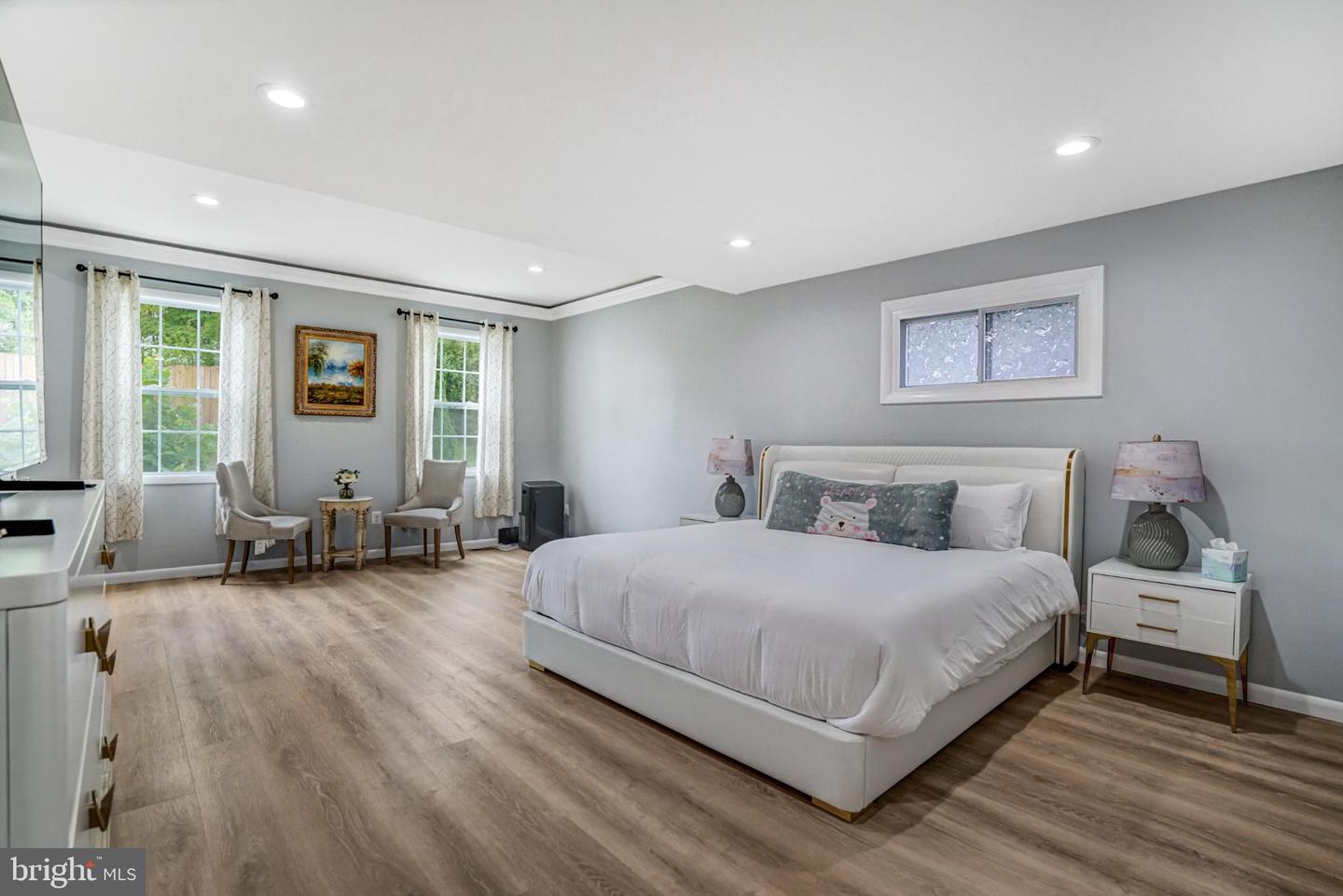 7727 KALORAMA RD, ANNANDALE, Virginia 22003, 3 Bedrooms Bedrooms, 12 Rooms Rooms,3 BathroomsBathrooms,Residential,For sale,7727 KALORAMA RD,VAFX2279690 MLS # VAFX2279690