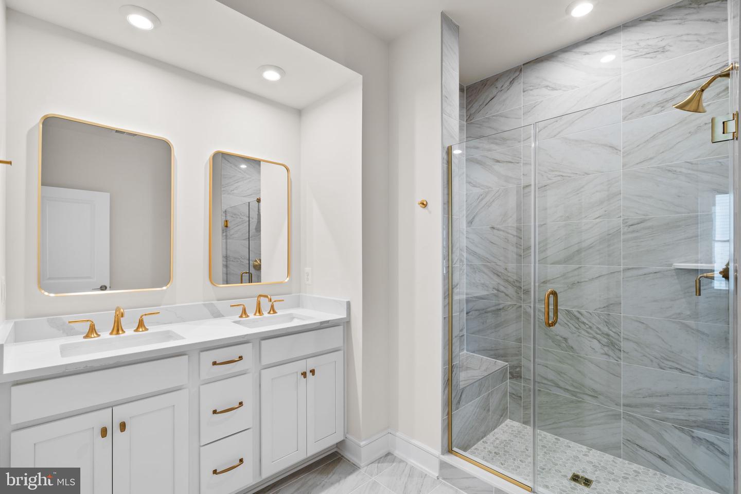 42121 PICASSO SQ, ASHBURN, Virginia 20148, 3 Bedrooms Bedrooms, ,2 BathroomsBathrooms,Residential,For sale,42121 PICASSO SQ,VALO2111346 MLS # VALO2111346