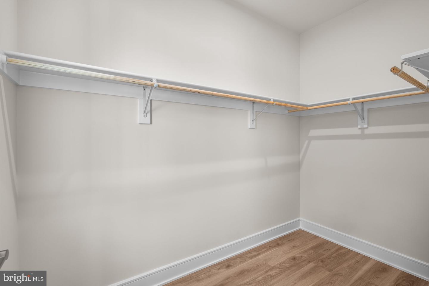 42121 PICASSO SQ, ASHBURN, Virginia 20148, 3 Bedrooms Bedrooms, ,2 BathroomsBathrooms,Residential,For sale,42121 PICASSO SQ,VALO2111346 MLS # VALO2111346