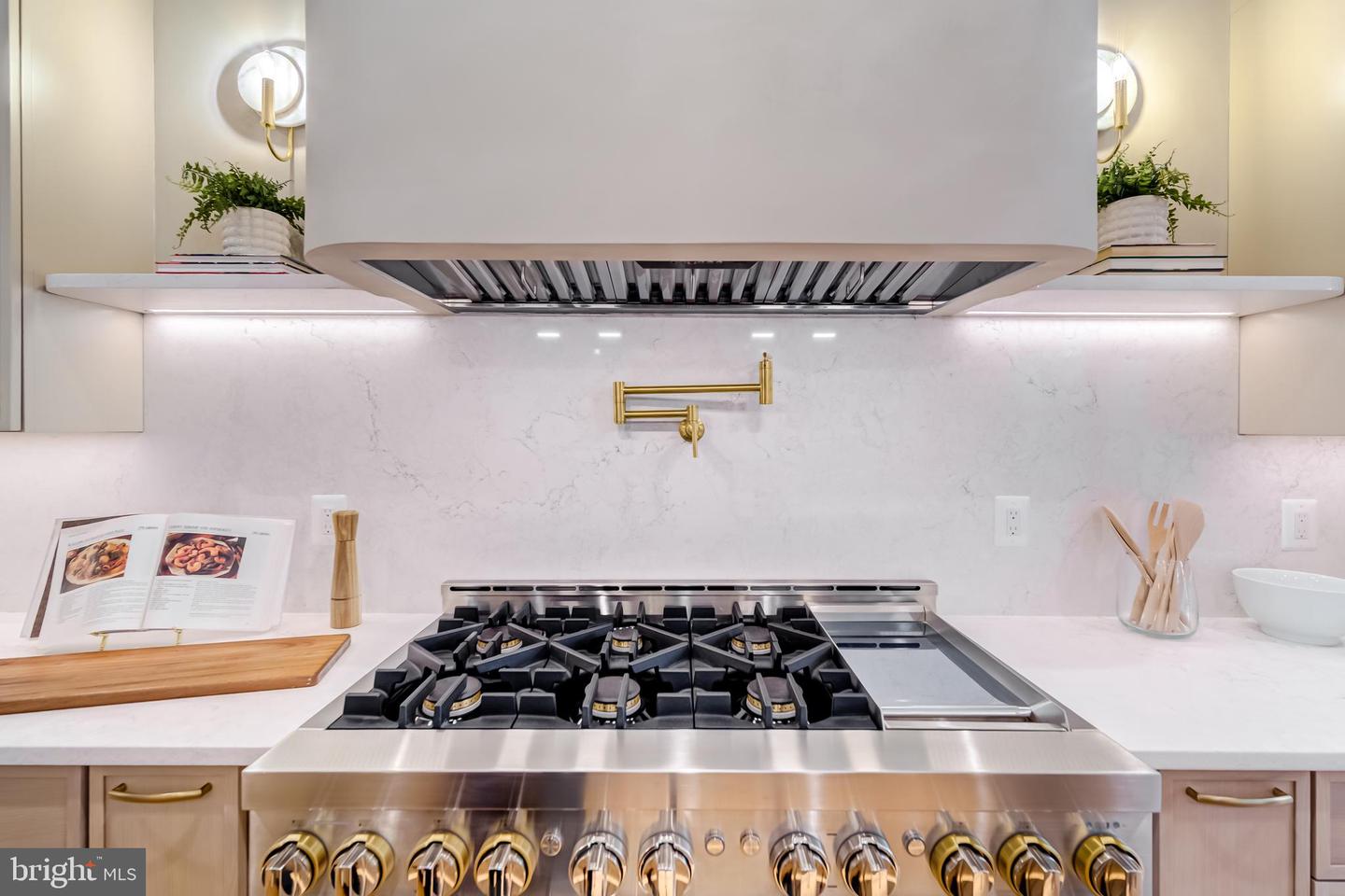 913 SYMPHONY CIR SW, VIENNA, Virginia 22180, 7 Bedrooms Bedrooms, ,7 BathroomsBathrooms,Residential,For sale,913 SYMPHONY CIR SW,VAFX2279696 MLS # VAFX2279696 913 SYMPHONY CIR SW, VIENNA, Virginia 22180, 7 Bedrooms Bedrooms, ,7 BathroomsBathrooms,Residential,For sale,913 SYMPHONY CIR SW,VAFX2279696 MLS # VAFX2279696