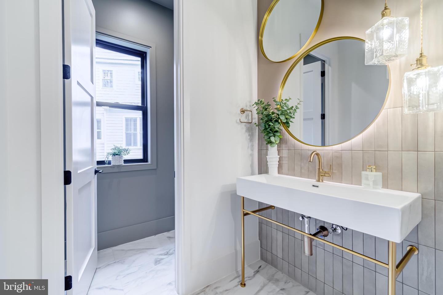 913 SYMPHONY CIR SW, VIENNA, Virginia 22180, 7 Bedrooms Bedrooms, ,7 BathroomsBathrooms,Residential,For sale,913 SYMPHONY CIR SW,VAFX2279696 MLS # VAFX2279696 913 SYMPHONY CIR SW, VIENNA, Virginia 22180, 7 Bedrooms Bedrooms, ,7 BathroomsBathrooms,Residential,For sale,913 SYMPHONY CIR SW,VAFX2279696 MLS # VAFX2279696