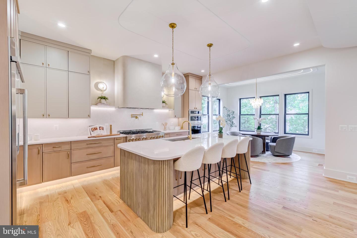 913 SYMPHONY CIR SW, VIENNA, Virginia 22180, 7 Bedrooms Bedrooms, ,7 BathroomsBathrooms,Residential,For sale,913 SYMPHONY CIR SW,VAFX2279696 MLS # VAFX2279696 913 SYMPHONY CIR SW, VIENNA, Virginia 22180, 7 Bedrooms Bedrooms, ,7 BathroomsBathrooms,Residential,For sale,913 SYMPHONY CIR SW,VAFX2279696 MLS # VAFX2279696