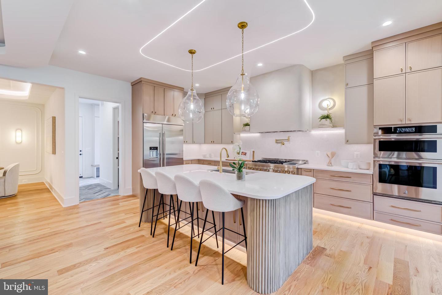 913 SYMPHONY CIR SW, VIENNA, Virginia 22180, 7 Bedrooms Bedrooms, ,7 BathroomsBathrooms,Residential,For sale,913 SYMPHONY CIR SW,VAFX2279696 MLS # VAFX2279696 913 SYMPHONY CIR SW, VIENNA, Virginia 22180, 7 Bedrooms Bedrooms, ,7 BathroomsBathrooms,Residential,For sale,913 SYMPHONY CIR SW,VAFX2279696 MLS # VAFX2279696