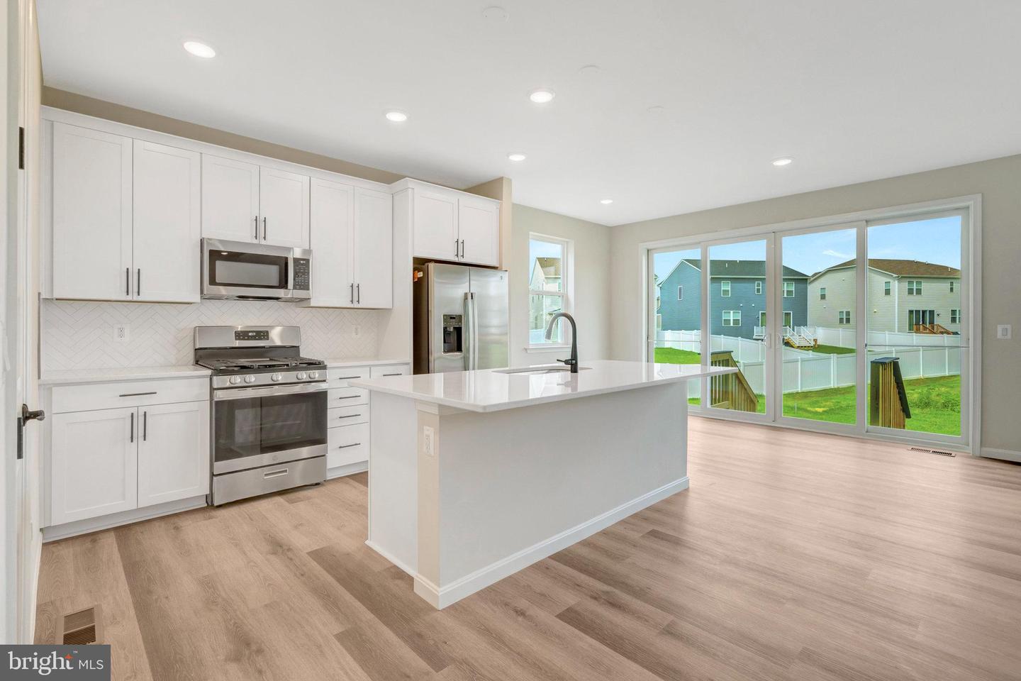 106 MIDSUMMER LN, MIDDLETOWN, Virginia 22645, 3 Bedrooms Bedrooms, ,2 BathroomsBathrooms,Residential,For sale,106 MIDSUMMER LN,VAFV2033310 MLS # VAFV2033310