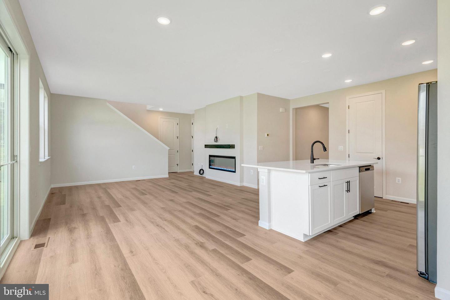 106 MIDSUMMER LN, MIDDLETOWN, Virginia 22645, 3 Bedrooms Bedrooms, ,2 BathroomsBathrooms,Residential,For sale,106 MIDSUMMER LN,VAFV2033310 MLS # VAFV2033310