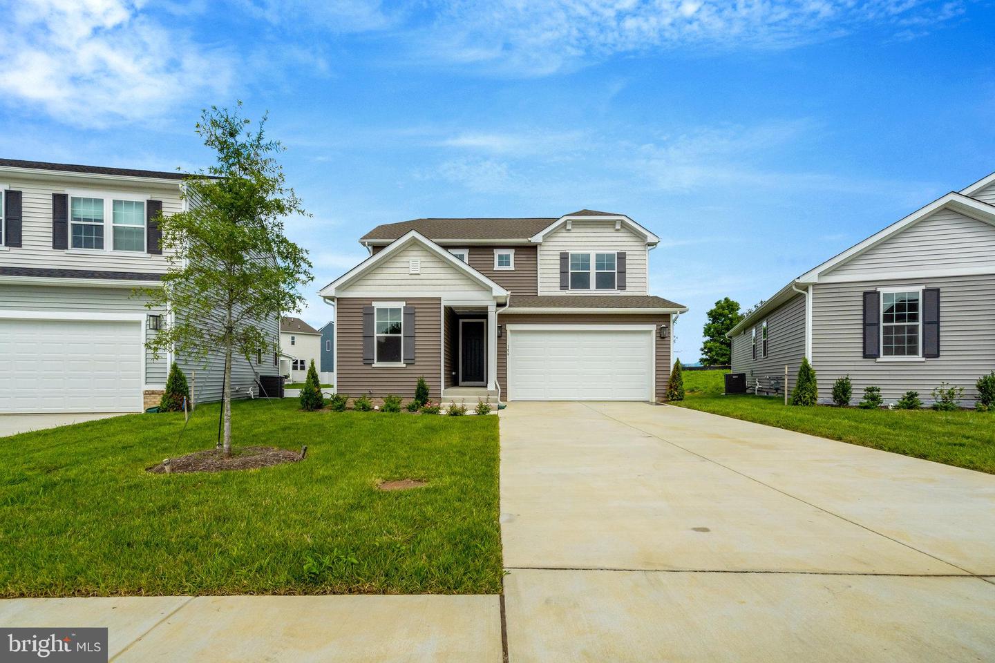 106 MIDSUMMER LN, MIDDLETOWN, Virginia 22645, 3 Bedrooms Bedrooms, ,2 BathroomsBathrooms,Residential,For sale,106 MIDSUMMER LN,VAFV2033310 MLS # VAFV2033310