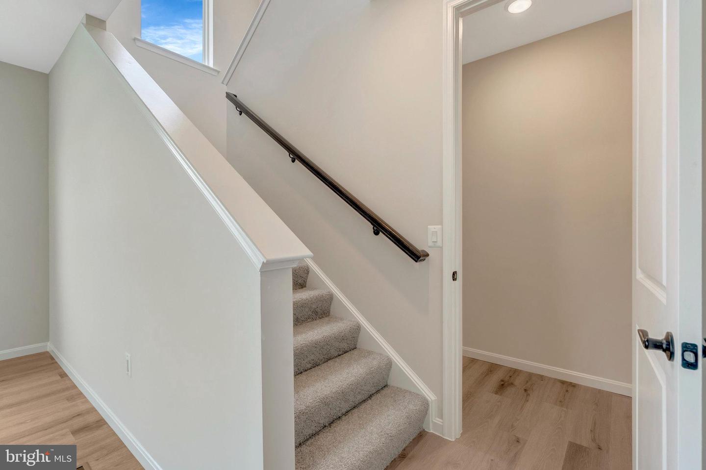 106 MIDSUMMER LN, MIDDLETOWN, Virginia 22645, 3 Bedrooms Bedrooms, ,2 BathroomsBathrooms,Residential,For sale,106 MIDSUMMER LN,VAFV2033310 MLS # VAFV2033310