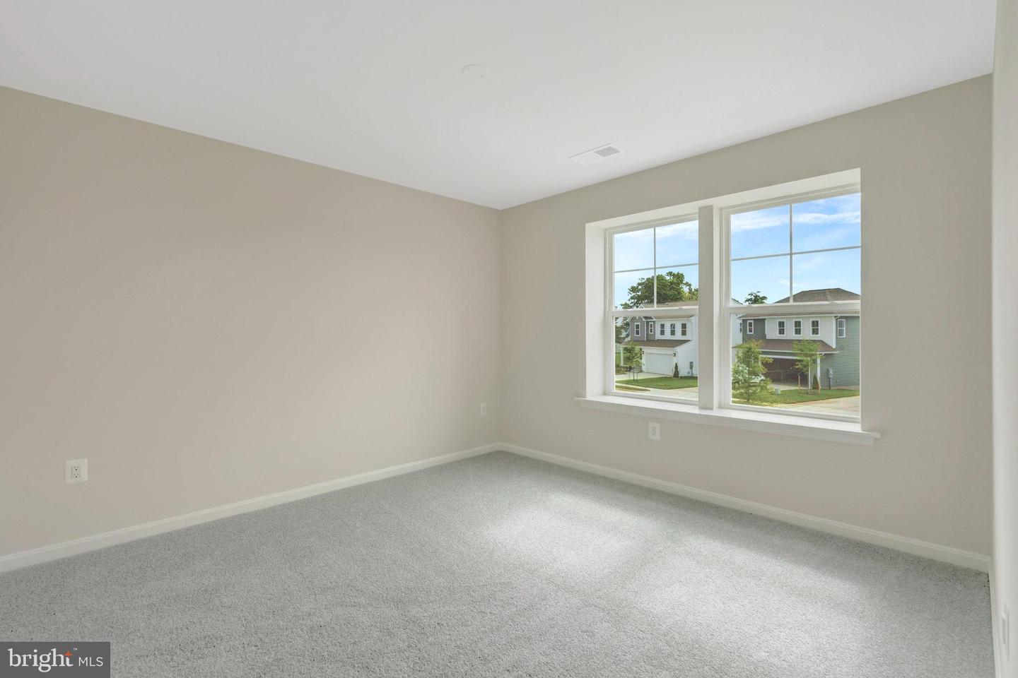 106 MIDSUMMER LN, MIDDLETOWN, Virginia 22645, 3 Bedrooms Bedrooms, ,2 BathroomsBathrooms,Residential,For sale,106 MIDSUMMER LN,VAFV2033310 MLS # VAFV2033310