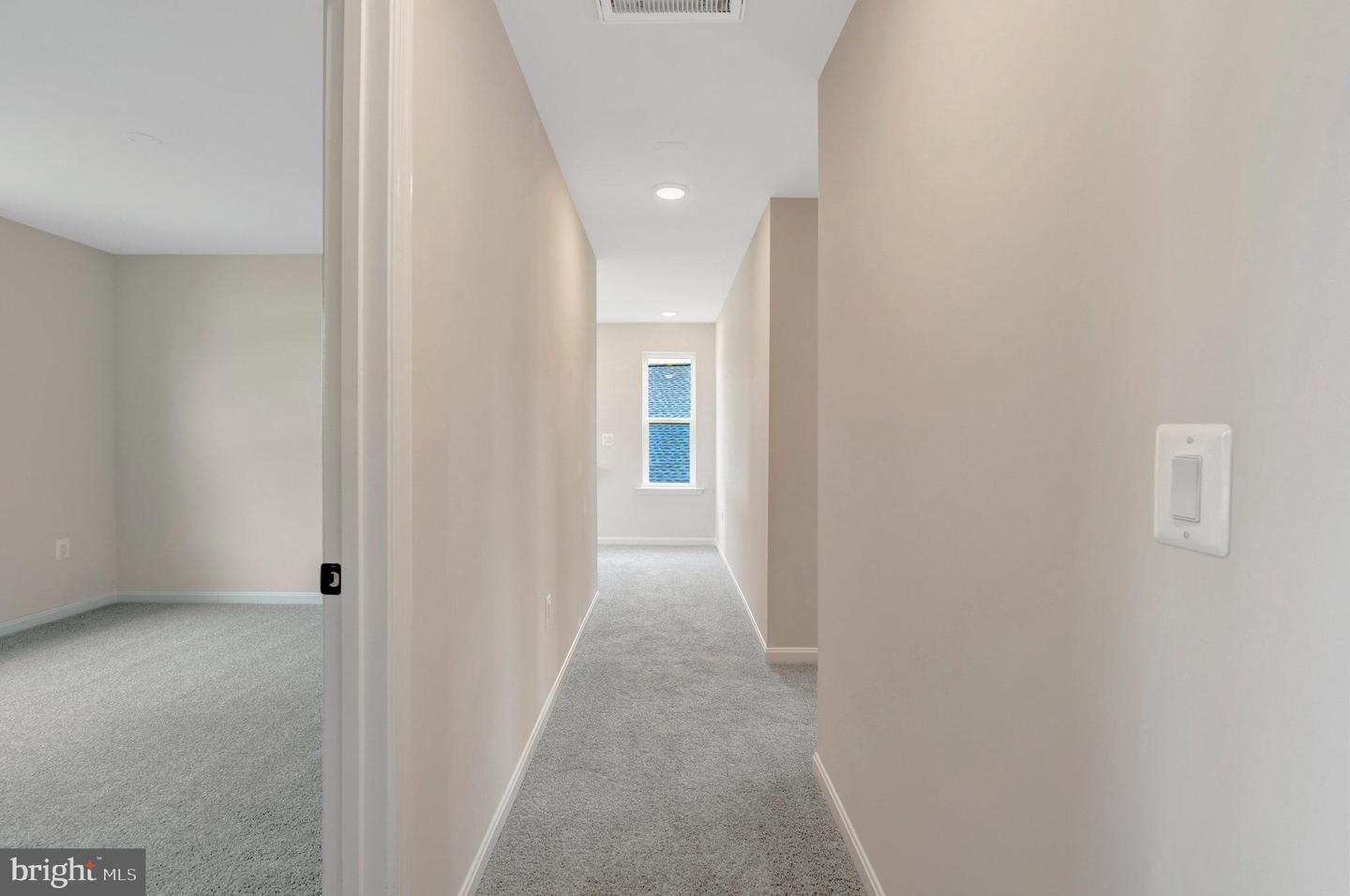 106 MIDSUMMER LN, MIDDLETOWN, Virginia 22645, 3 Bedrooms Bedrooms, ,2 BathroomsBathrooms,Residential,For sale,106 MIDSUMMER LN,VAFV2033310 MLS # VAFV2033310