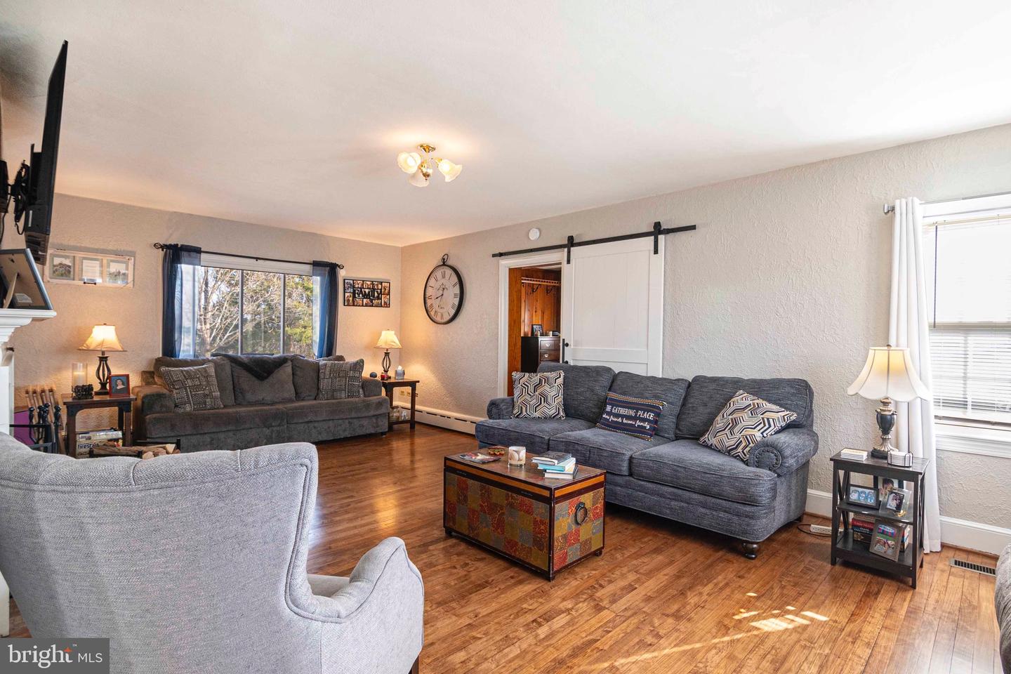 425 W 15TH ST, FRONT ROYAL, Virginia 22630, 5 Bedrooms Bedrooms, 9 Rooms Rooms,2 BathroomsBathrooms,Residential,For sale,425 W 15TH ST,VAWR2010840 MLS # VAWR2010840