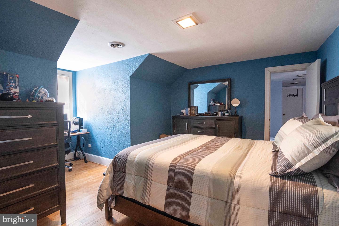 425 W 15TH ST, FRONT ROYAL, Virginia 22630, 5 Bedrooms Bedrooms, 9 Rooms Rooms,2 BathroomsBathrooms,Residential,For sale,425 W 15TH ST,VAWR2010840 MLS # VAWR2010840