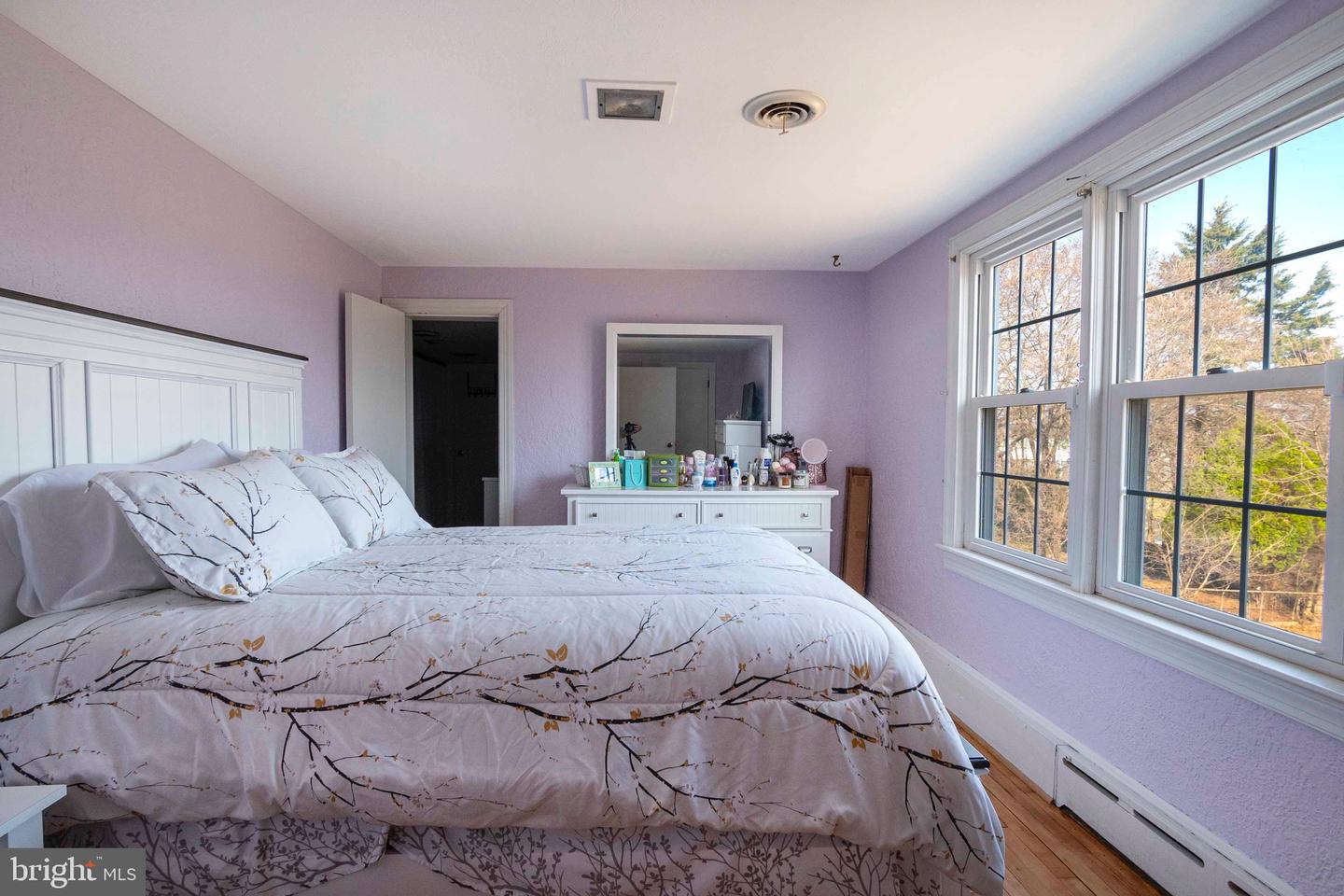 425 W 15TH ST, FRONT ROYAL, Virginia 22630, 5 Bedrooms Bedrooms, 9 Rooms Rooms,2 BathroomsBathrooms,Residential,For sale,425 W 15TH ST,VAWR2010840 MLS # VAWR2010840