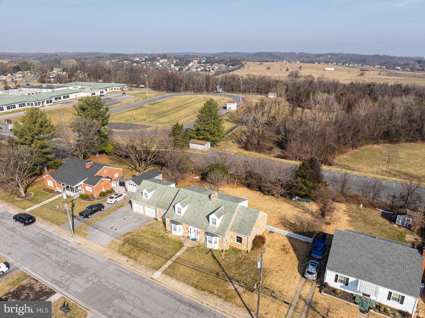 425 W 15TH ST, FRONT ROYAL, Virginia 22630, 5 Bedrooms Bedrooms, 9 Rooms Rooms,2 BathroomsBathrooms,Residential,For sale,425 W 15TH ST,VAWR2010840 MLS # VAWR2010840