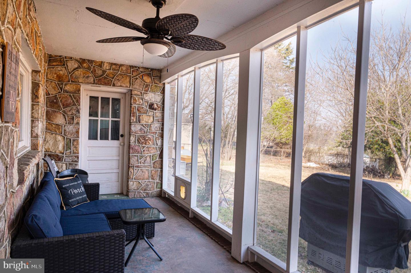 425 W 15TH ST, FRONT ROYAL, Virginia 22630, 5 Bedrooms Bedrooms, 9 Rooms Rooms,2 BathroomsBathrooms,Residential,For sale,425 W 15TH ST,VAWR2010840 MLS # VAWR2010840