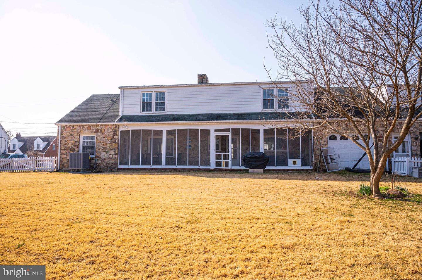 425 W 15TH ST, FRONT ROYAL, Virginia 22630, 5 Bedrooms Bedrooms, 9 Rooms Rooms,2 BathroomsBathrooms,Residential,For sale,425 W 15TH ST,VAWR2010840 MLS # VAWR2010840