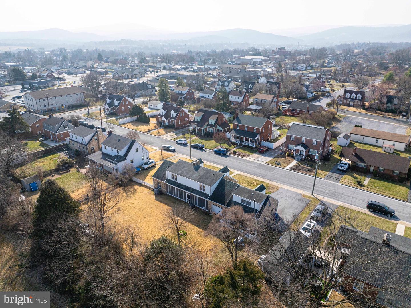 425 W 15TH ST, FRONT ROYAL, Virginia 22630, 5 Bedrooms Bedrooms, 9 Rooms Rooms,2 BathroomsBathrooms,Residential,For sale,425 W 15TH ST,VAWR2010840 MLS # VAWR2010840