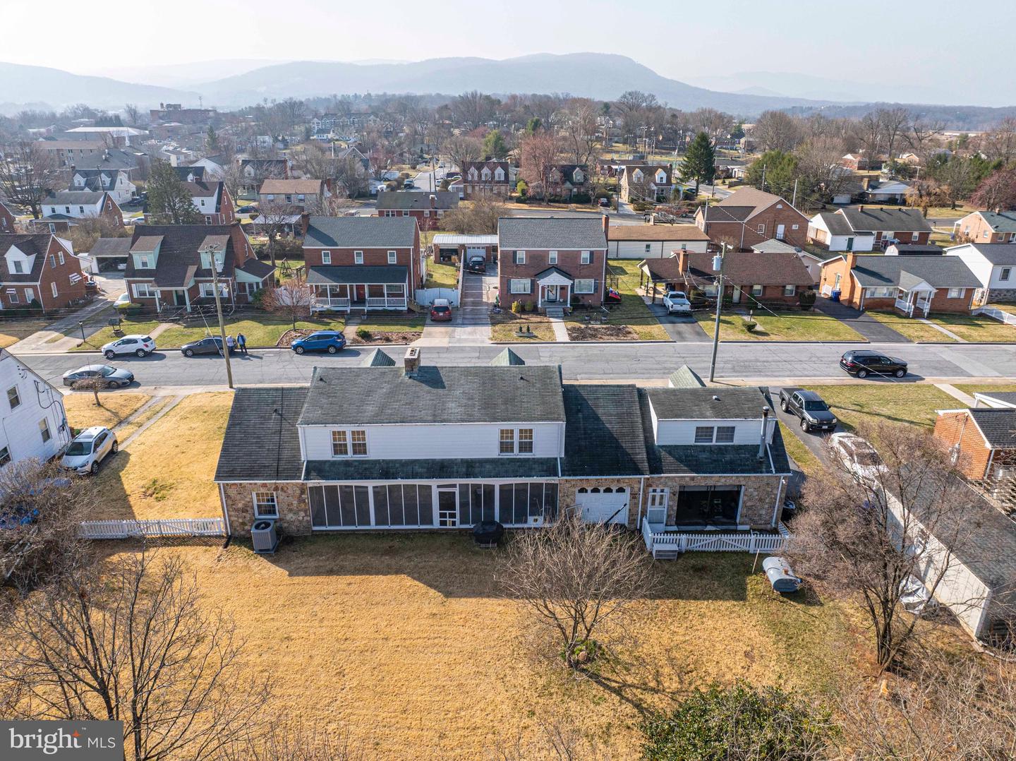 425 W 15TH ST, FRONT ROYAL, Virginia 22630, 5 Bedrooms Bedrooms, 9 Rooms Rooms,2 BathroomsBathrooms,Residential,For sale,425 W 15TH ST,VAWR2010840 MLS # VAWR2010840