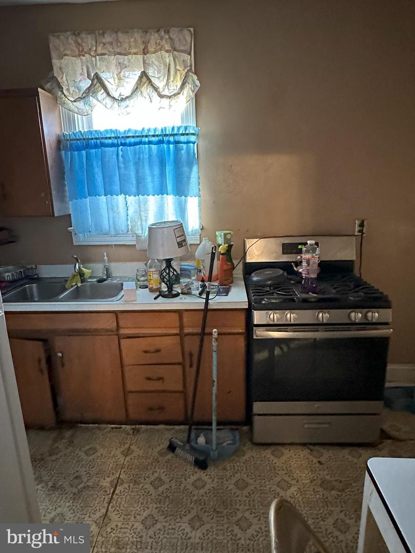 1622 EASTERN AVE NE, WASHINGTON, District Of Columbia 20019, 3 Bedrooms Bedrooms, ,1 BathroomBathrooms,Residential,For sale,1622 EASTERN AVE NE,DCDC2197674 MLS # DCDC2197674 1622 EASTERN AVE NE, WASHINGTON, District Of Columbia 20019, 3 Bedrooms Bedrooms, ,1 BathroomBathrooms,Residential,For sale,1622 EASTERN AVE NE,DCDC2197674 MLS # DCDC2197674