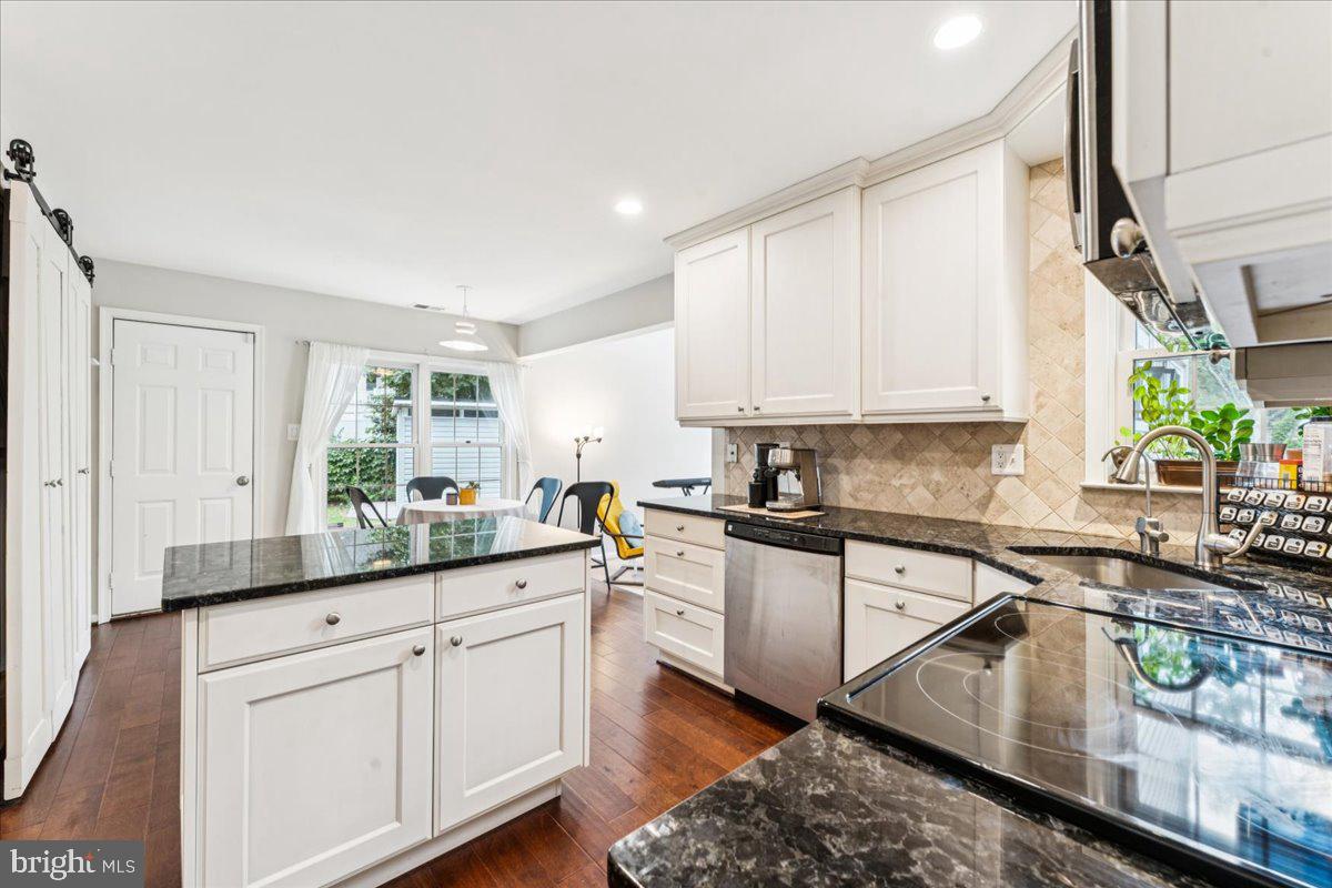 12592 ROCK RIDGE RD, HERNDON, Virginia 20170, 3 Bedrooms Bedrooms, ,2 BathroomsBathrooms,Residential,For sale,12592 ROCK RIDGE RD,VAFX2259160 MLS # VAFX2259160 12592 ROCK RIDGE RD, HERNDON, Virginia 20170, 3 Bedrooms Bedrooms, ,2 BathroomsBathrooms,Residential,For sale,12592 ROCK RIDGE RD,VAFX2259160 MLS # VAFX2259160