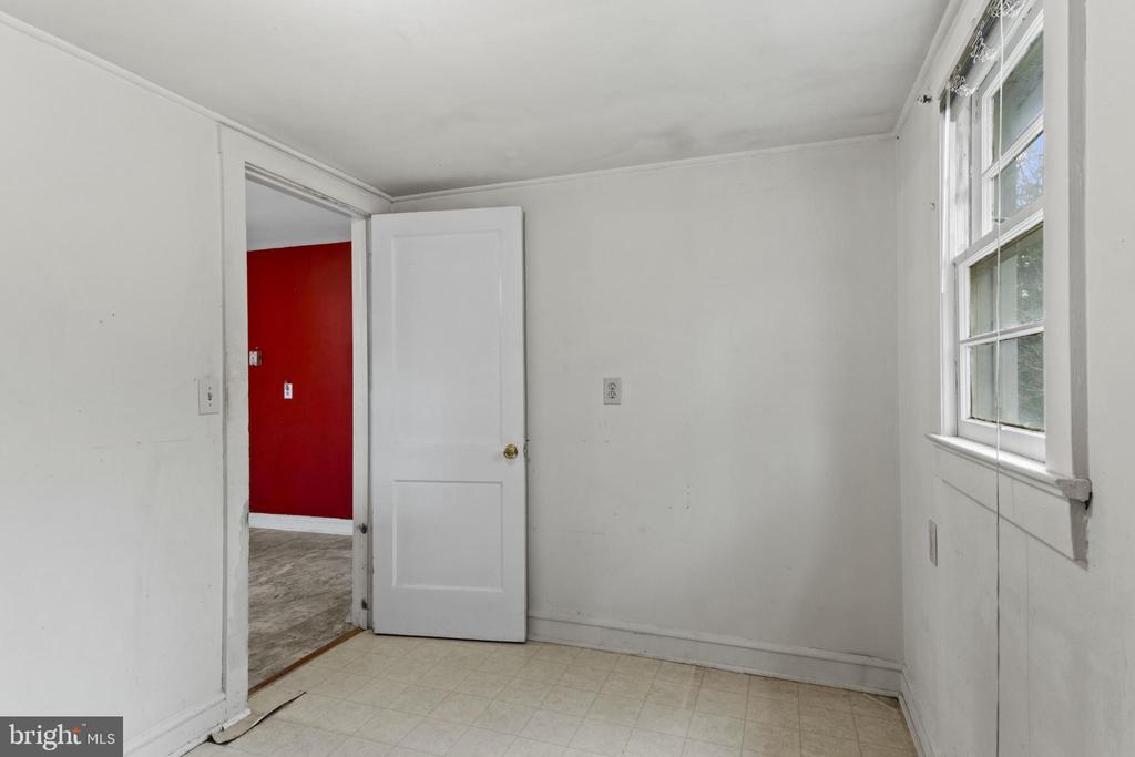 8704 THREE NOTCH RD, LOUISA, Virginia 23093, 2 Bedrooms Bedrooms, ,2 BathroomsBathrooms,Residential,8704 THREE NOTCH RD,VALA2008924 MLS # VALA2008924