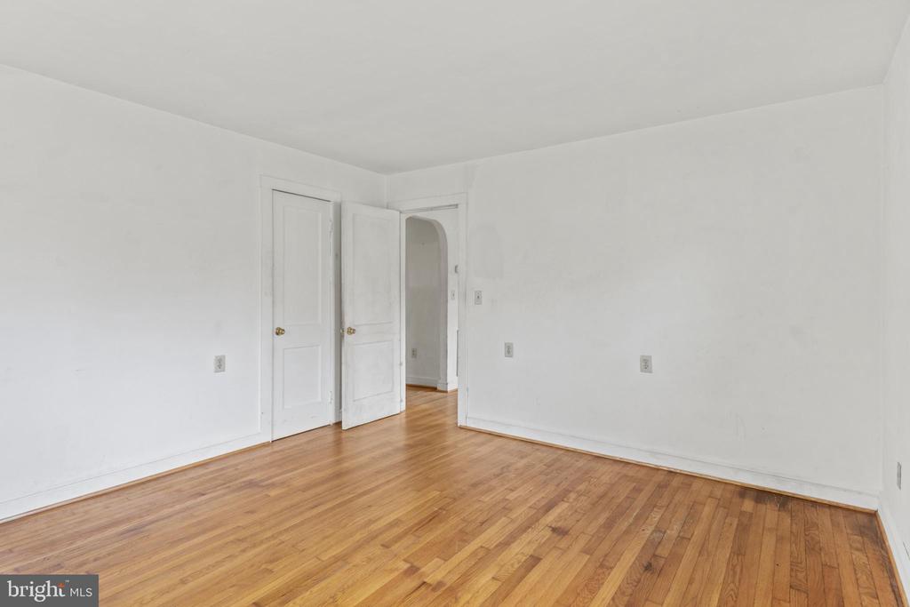 8704 THREE NOTCH RD, LOUISA, Virginia 23093, 2 Bedrooms Bedrooms, ,2 BathroomsBathrooms,Residential,8704 THREE NOTCH RD,VALA2008924 MLS # VALA2008924