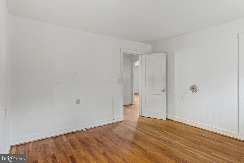 8704 THREE NOTCH RD, LOUISA, Virginia 23093, 2 Bedrooms Bedrooms, ,2 BathroomsBathrooms,Residential,8704 THREE NOTCH RD,VALA2008924 MLS # VALA2008924